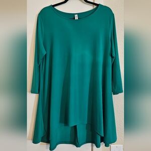 Gently Worn Zenana XL HunterGreen 3/4Sleeve,High/Low,Round Neck,Bell Bottom Top